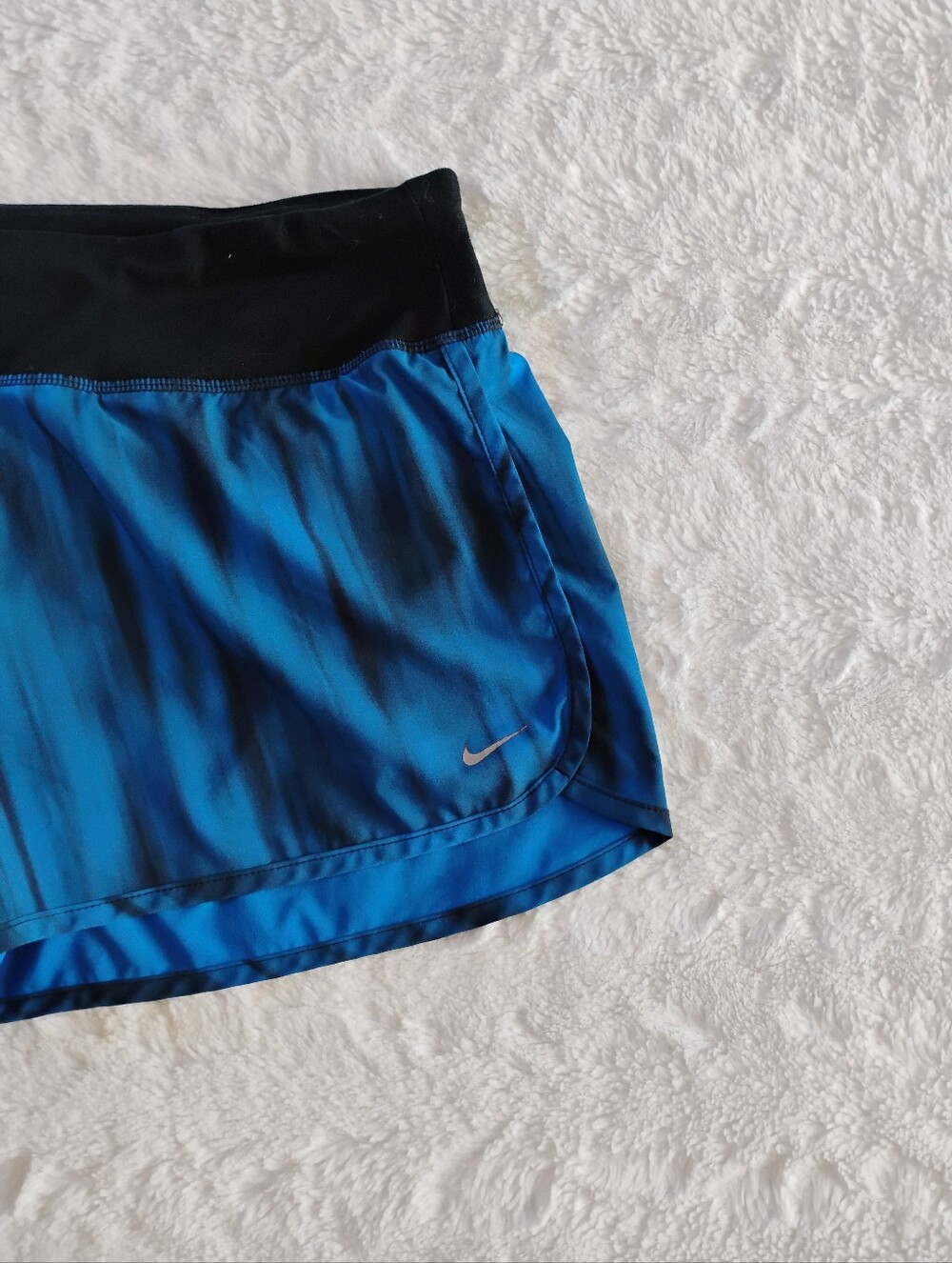 Nike Running Shorts - Picture 3 of 5